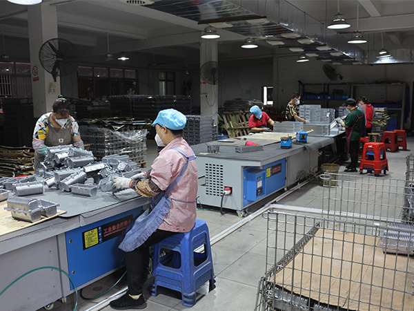 錦宏峰披鋒部一角