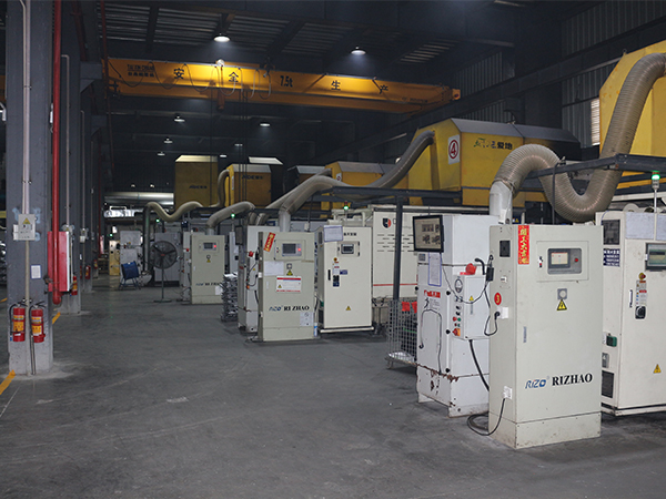 錦宏峰壓鑄車間現場